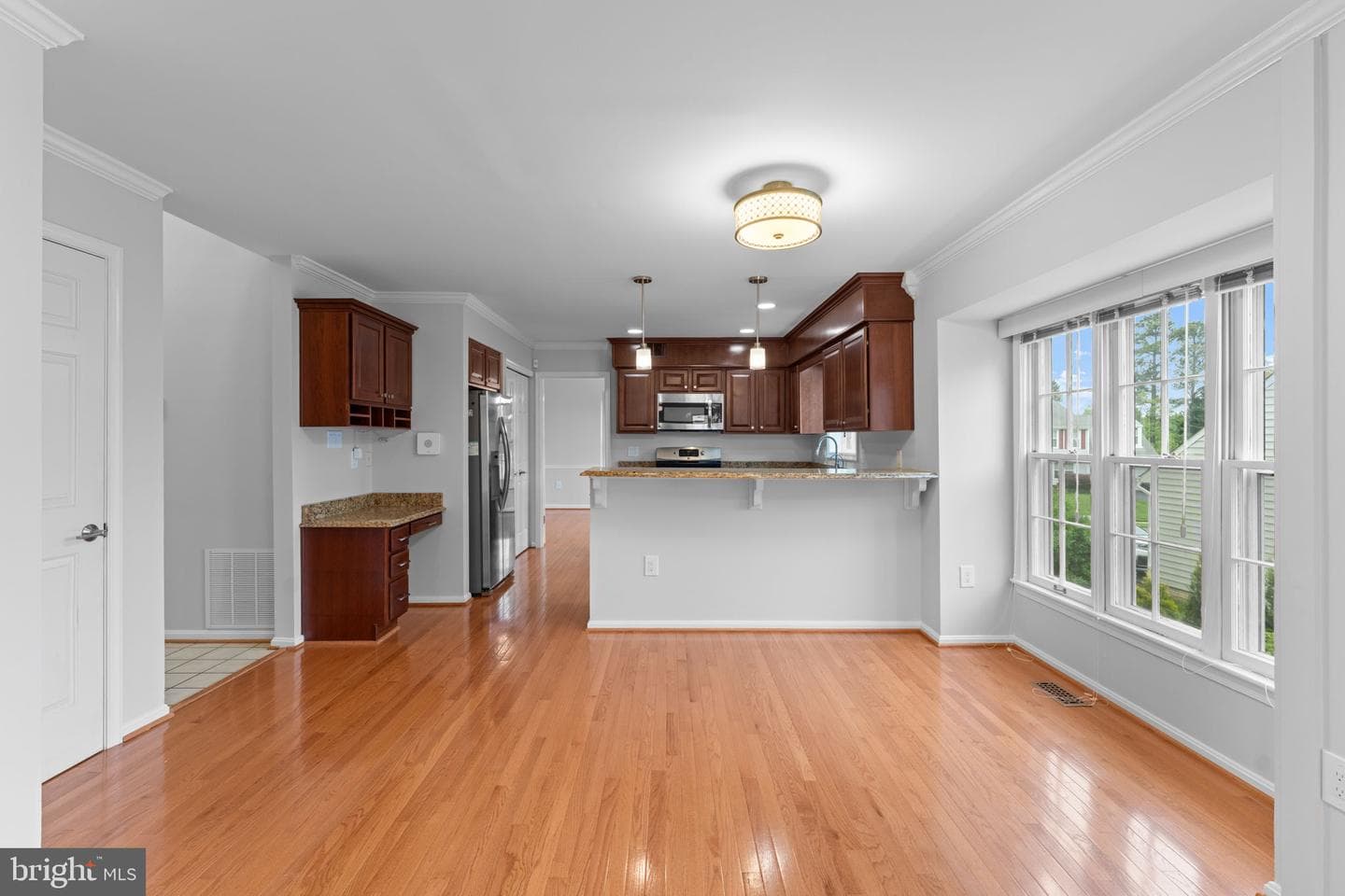 8952 Kenilworth Drive photo 15
