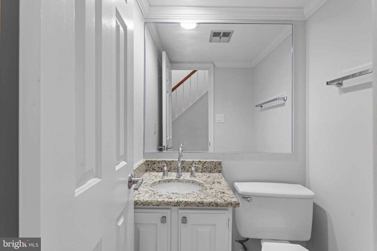 8952 Kenilworth Drive photo 22