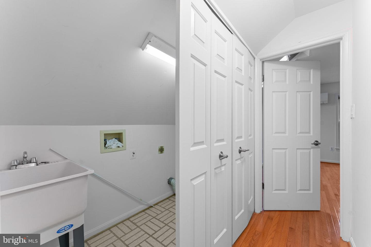8952 Kenilworth Drive photo 36