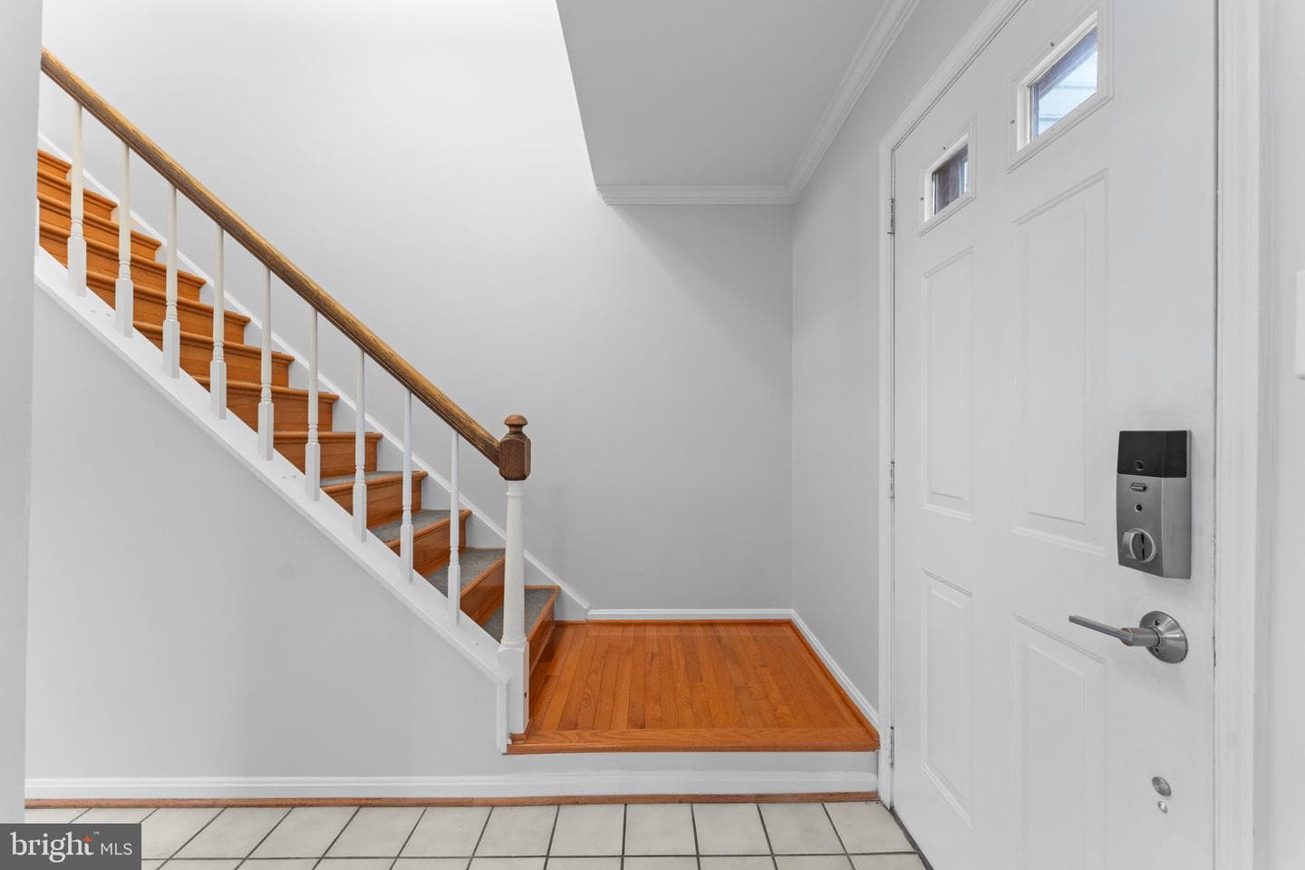 8952 Kenilworth Drive photo 5