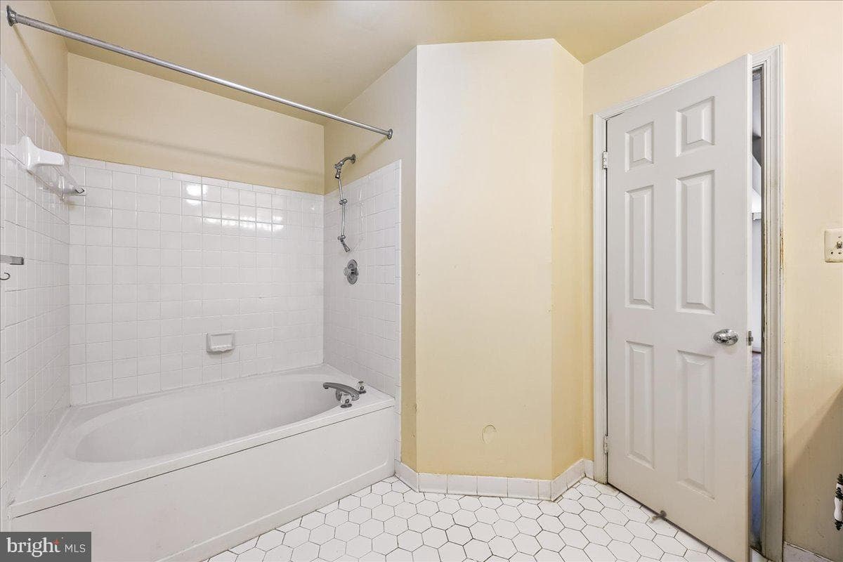 1569 Church Hill Place photo 29