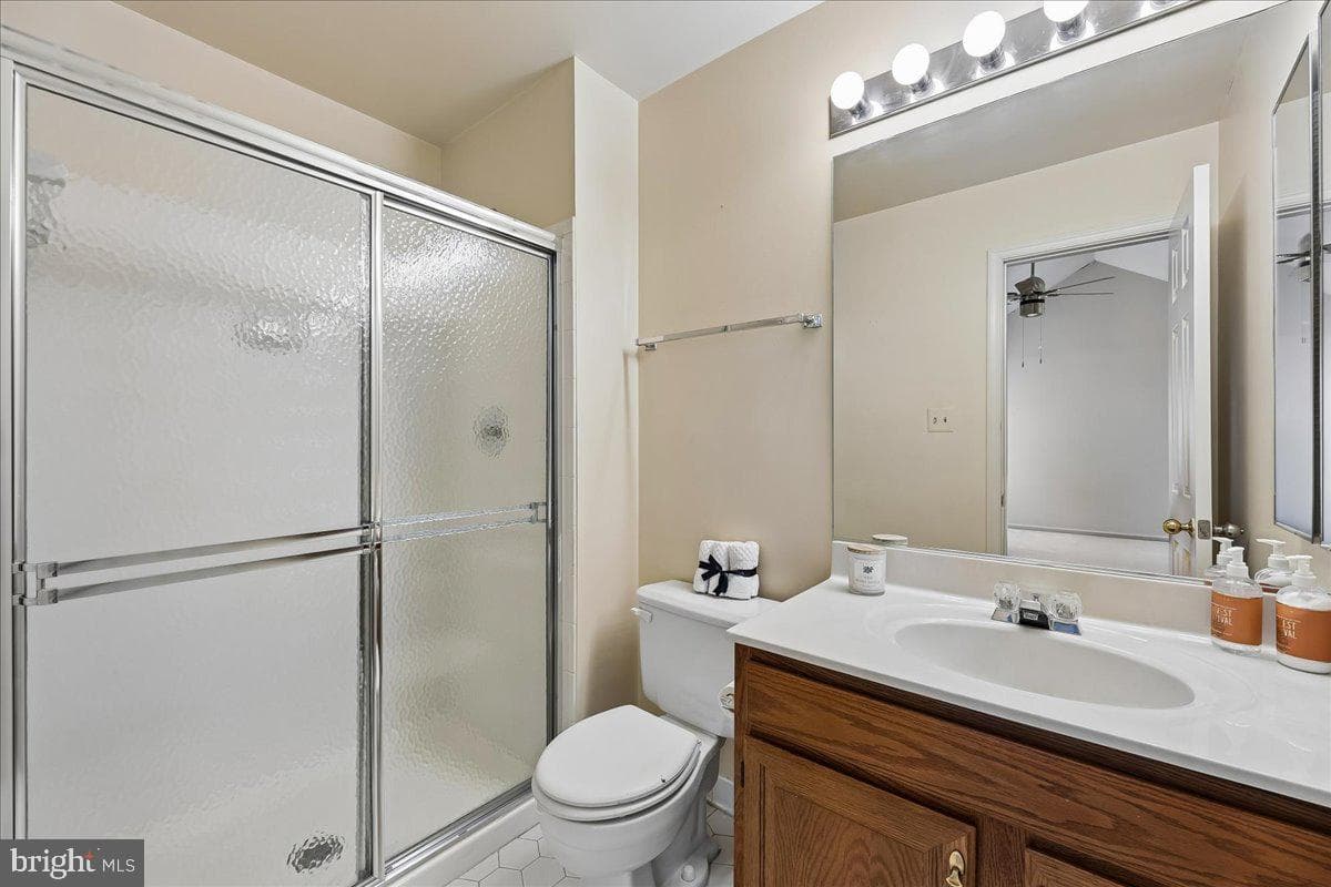 1569 Church Hill Place photo 37