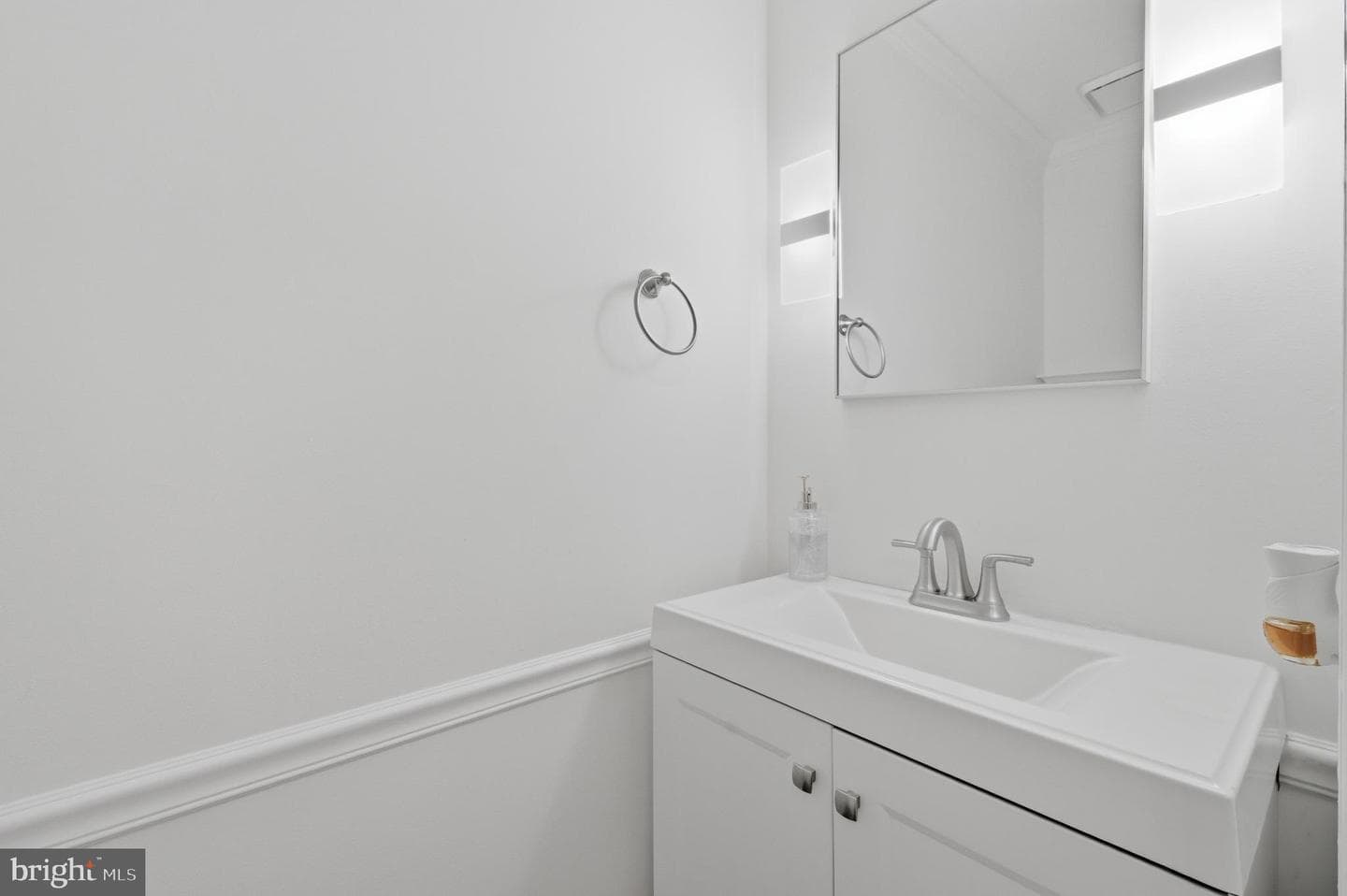8619 Oak Chase Circle photo 13