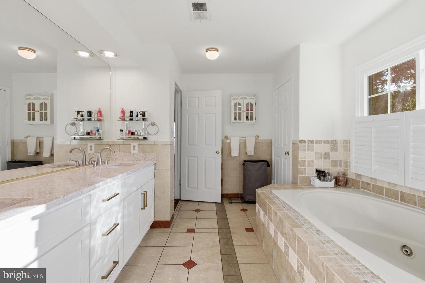8619 Oak Chase Circle photo 22