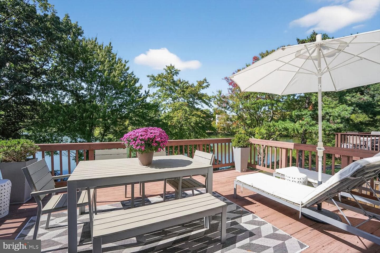 2922 Bridgehampton Court