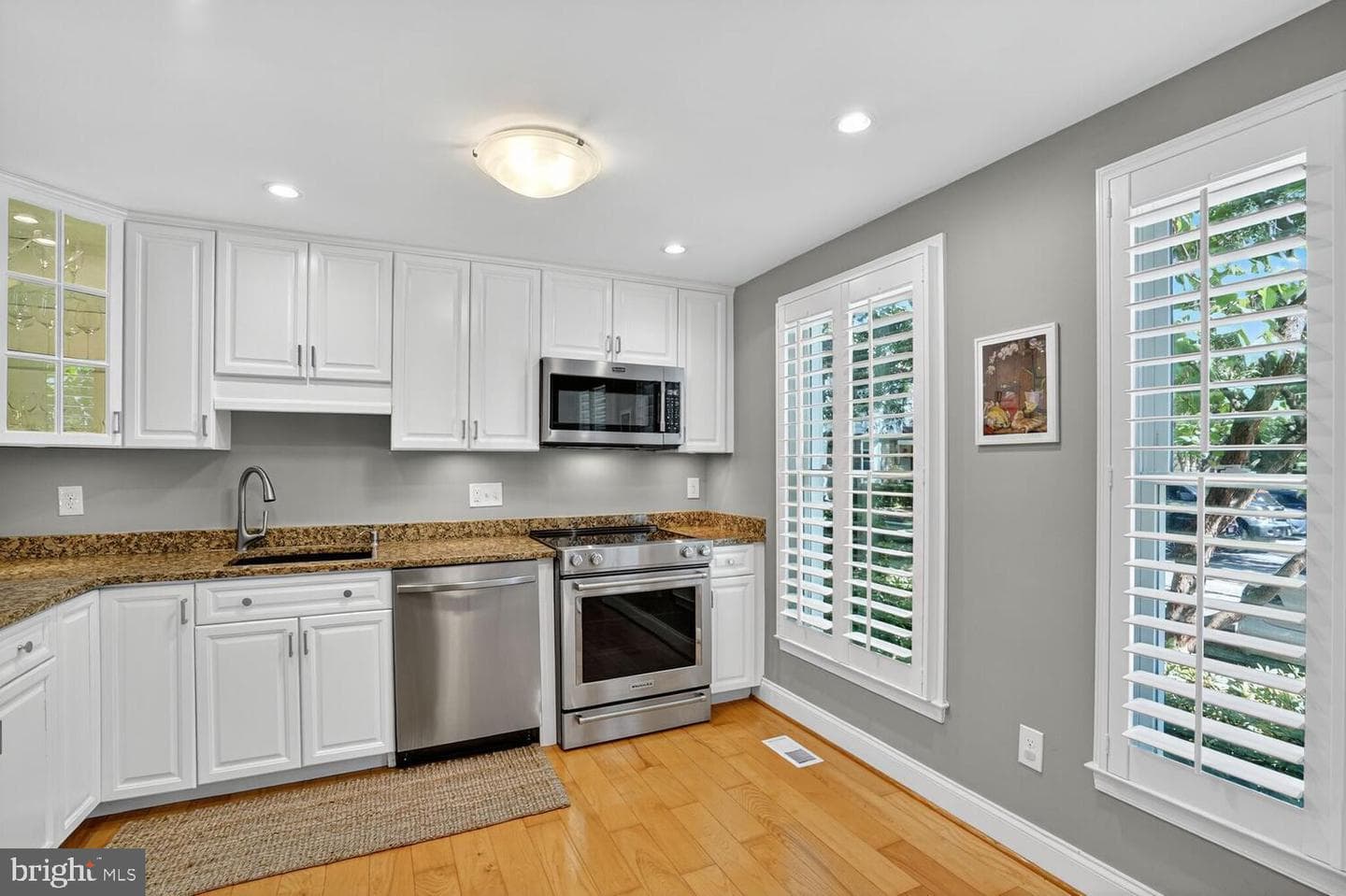 2922 Bridgehampton Court photo 5