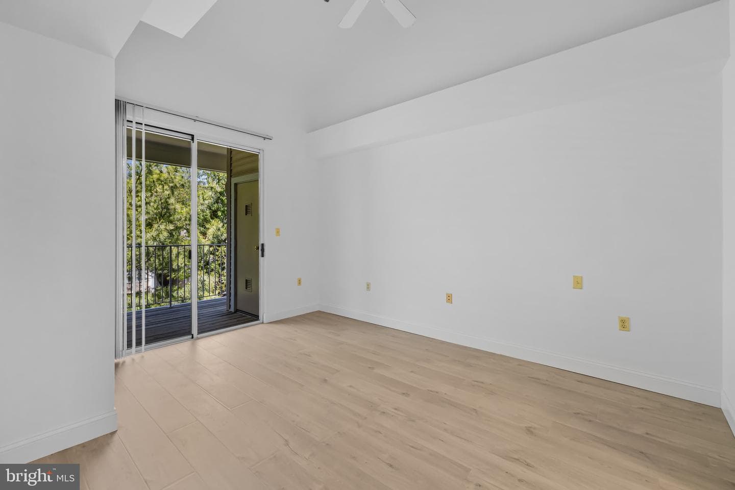1641 International Drive #412 photo 15