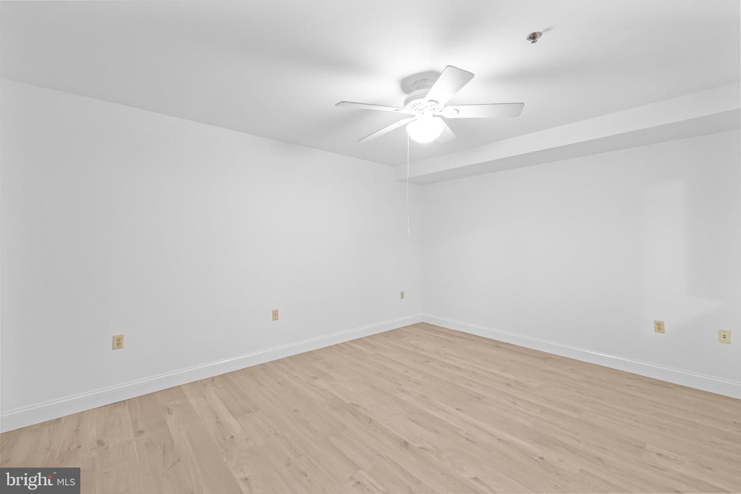 1641 International Drive #412 photo 23