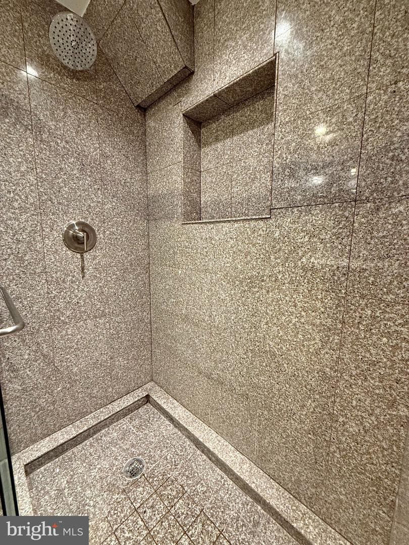 6160 Lucas Pond Court photo 83