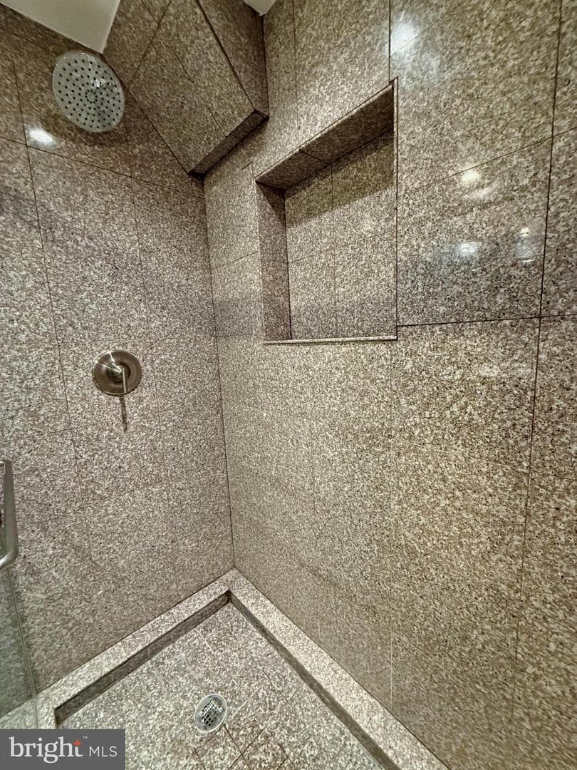 6160 Lucas Pond Court photo 84
