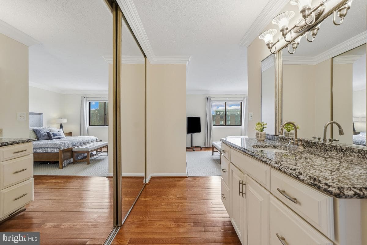 5904 Mount Eagle Drive #516 photo 16