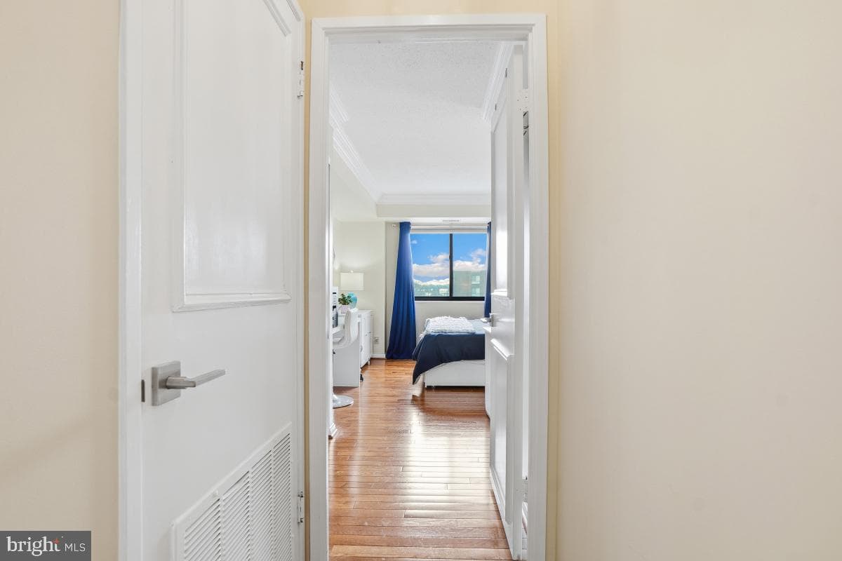 5904 Mount Eagle Drive #516 photo 23