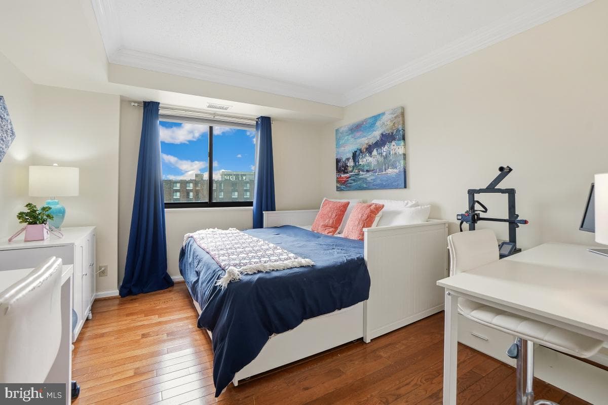 5904 Mount Eagle Drive #516 photo 24