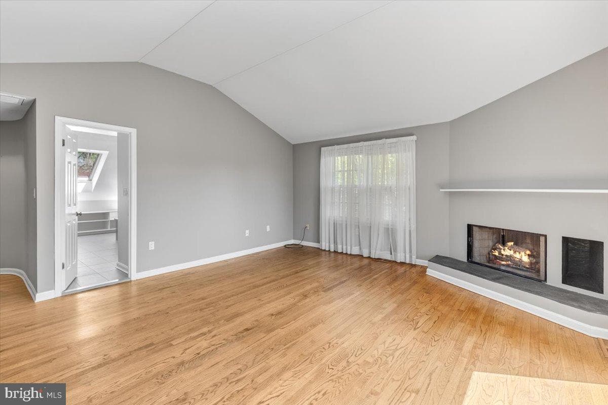 6515 Old Chesterbrook Road photo 21