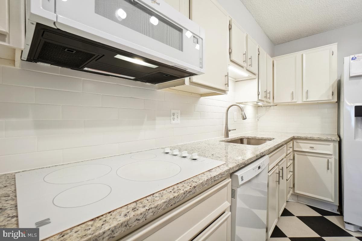 5902 Mount Eagle Drive #1402 photo 19