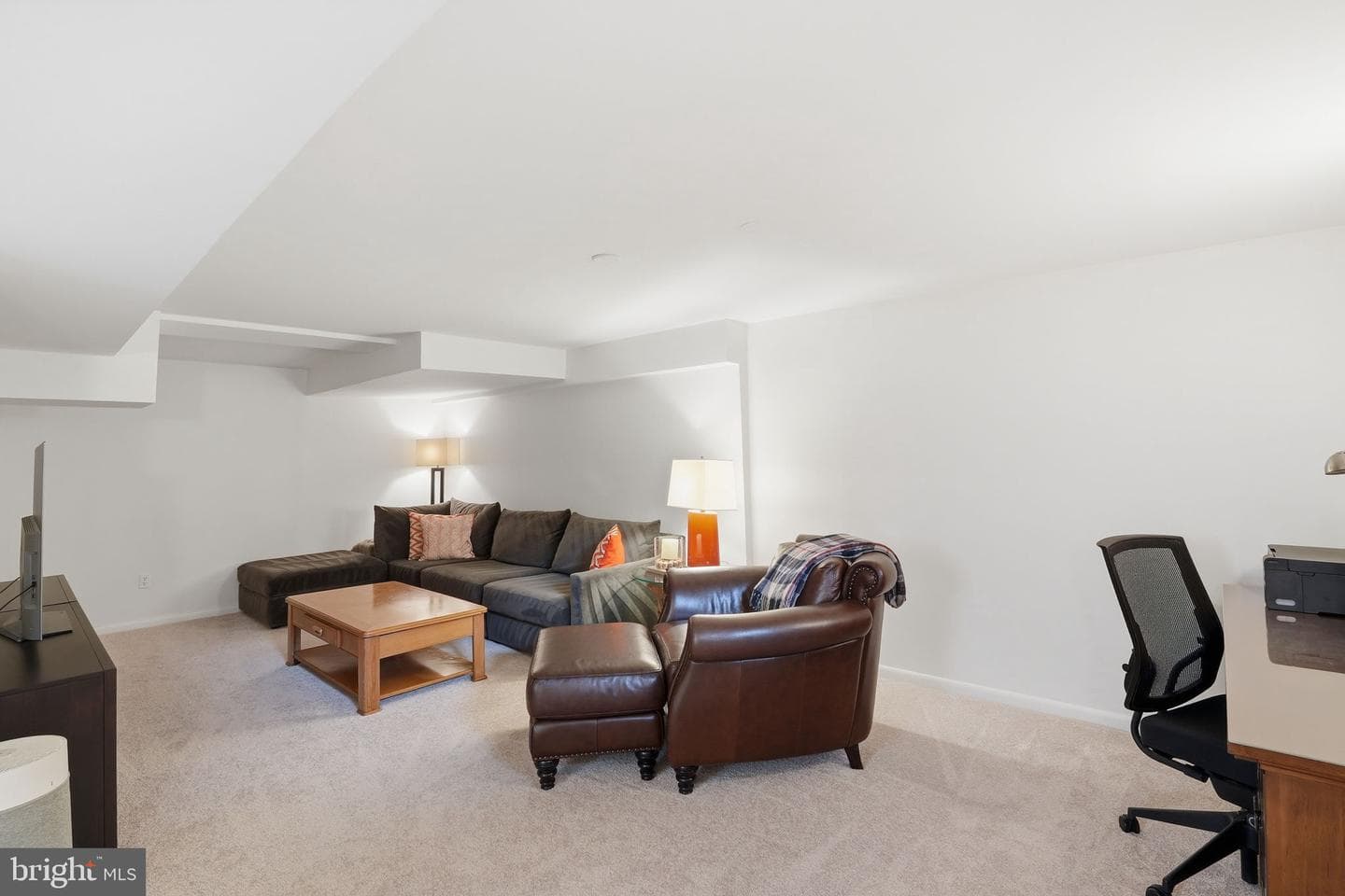 7914 Bainbridge Road photo 20