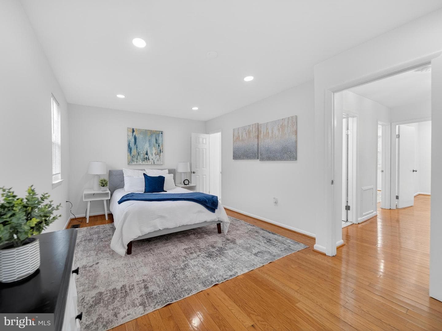 7417 Whernside Street photo 23