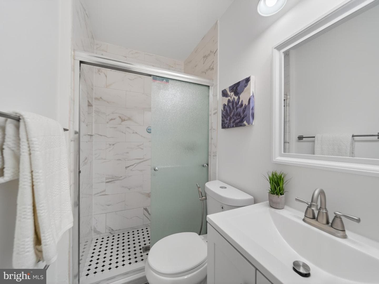 7417 Whernside Street photo 27
