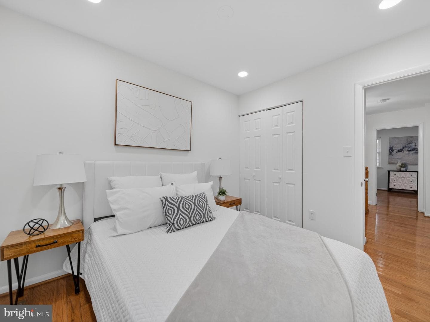 7417 Whernside Street photo 29