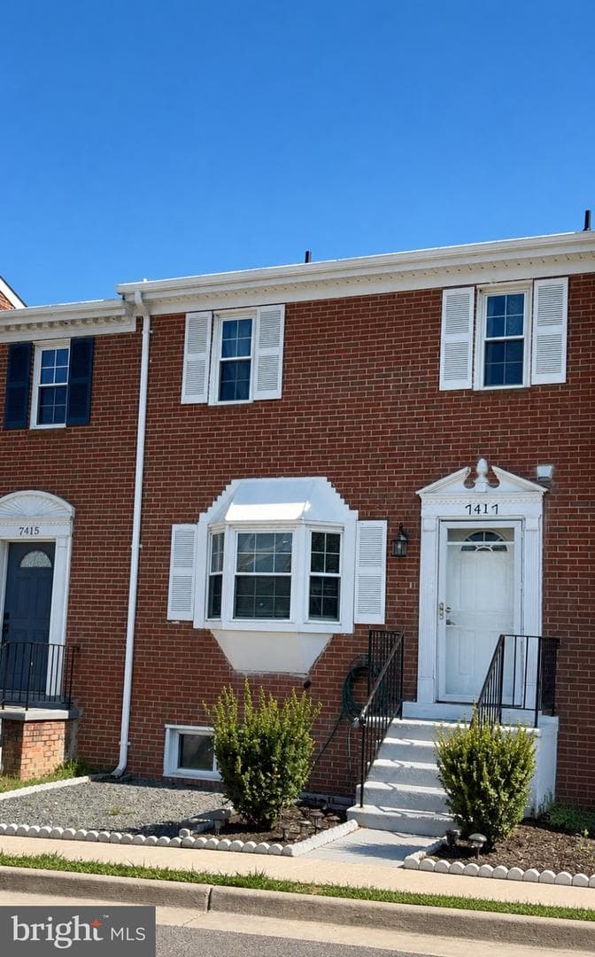 7417 Whernside Street photo 3