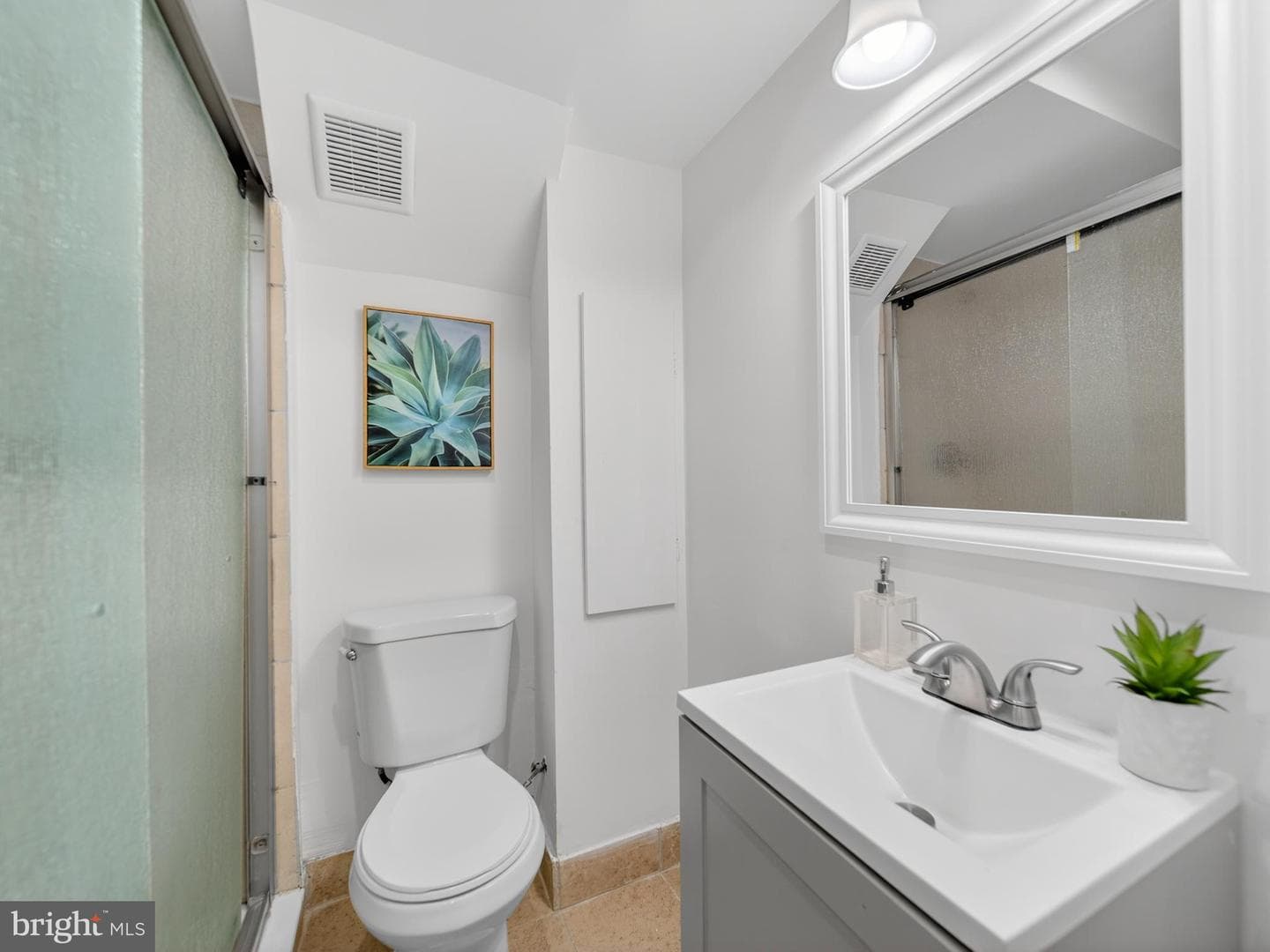 7417 Whernside Street photo 40