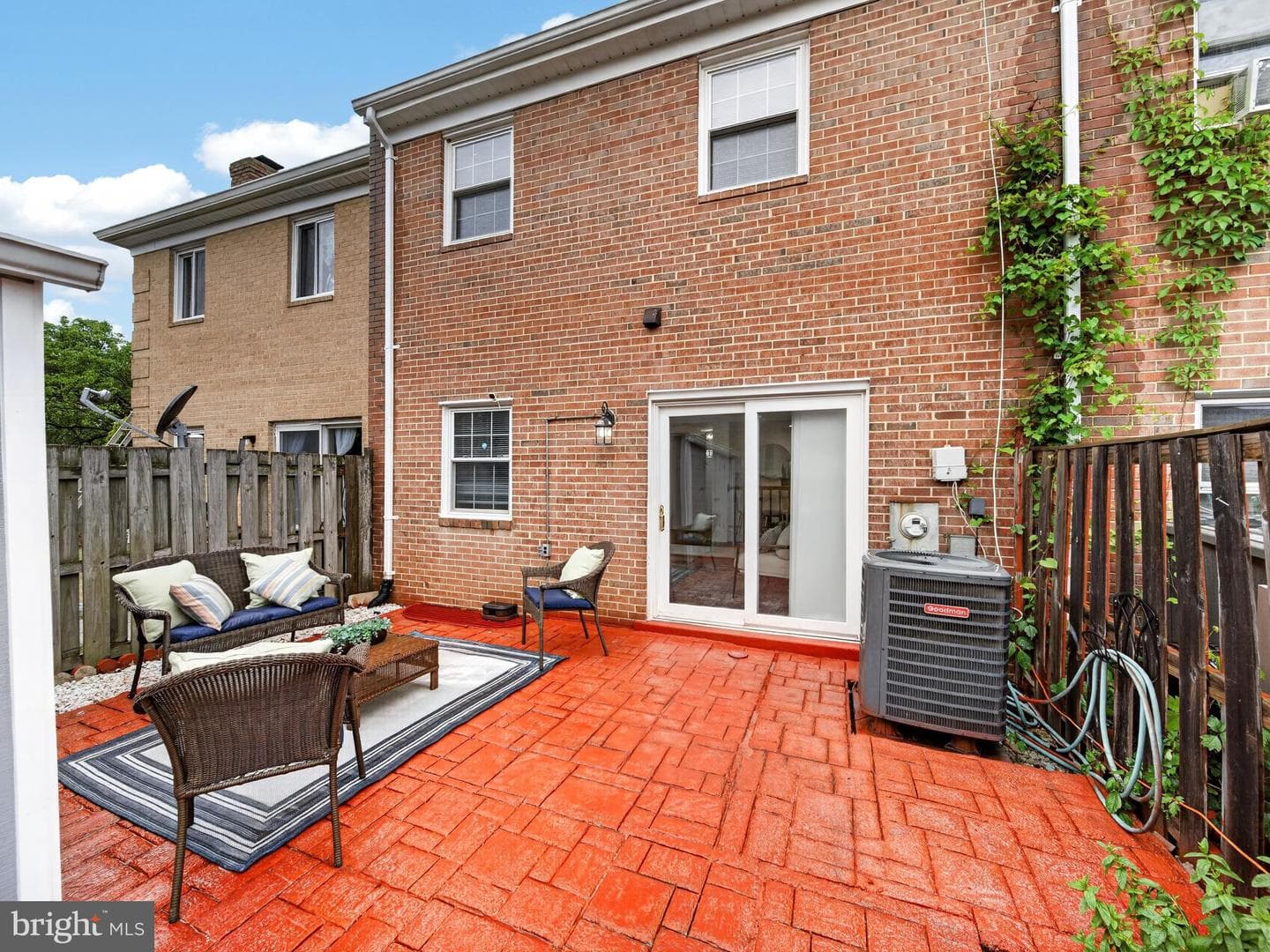 7417 Whernside Street photo 45