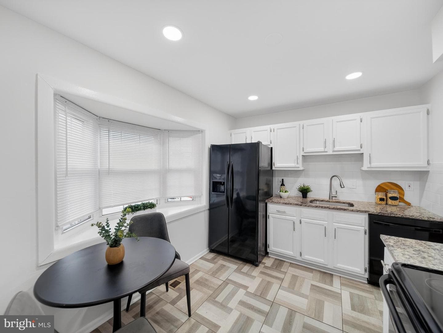 7417 Whernside Street photo 7
