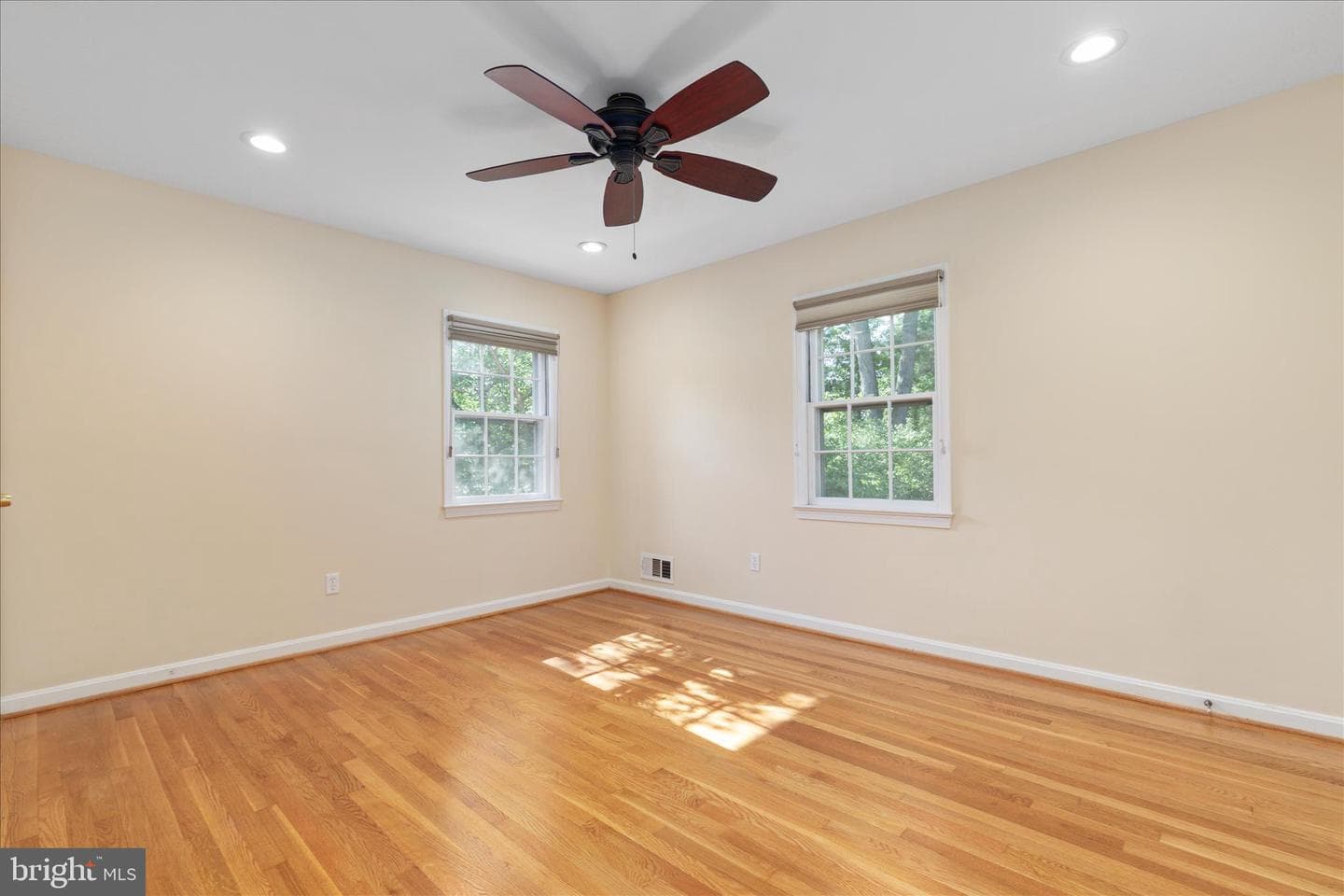 2406 Claremont Drive photo 13