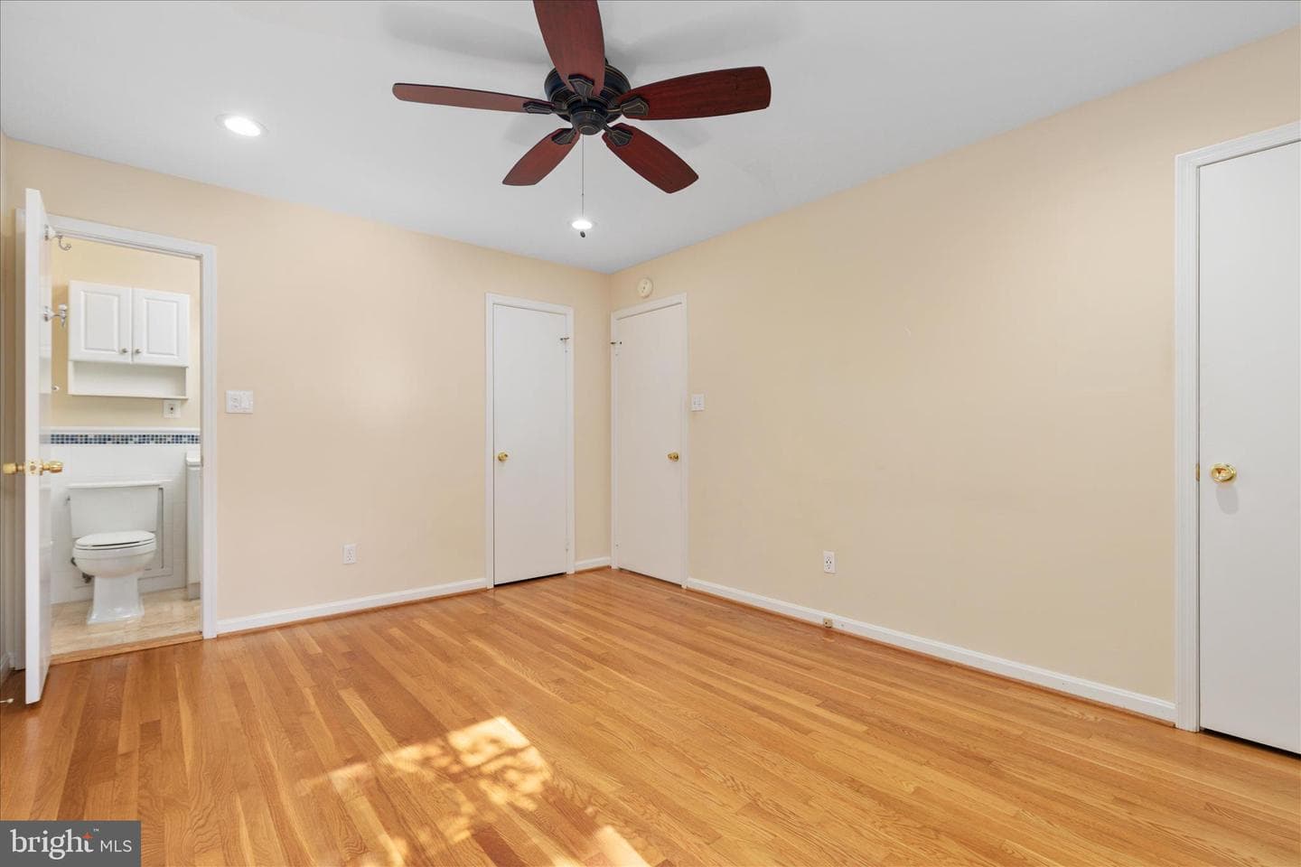 2406 Claremont Drive photo 14