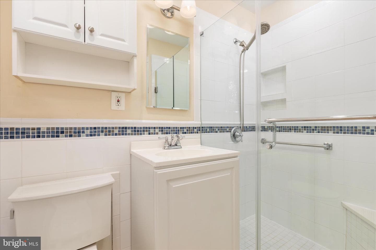 2406 Claremont Drive photo 15