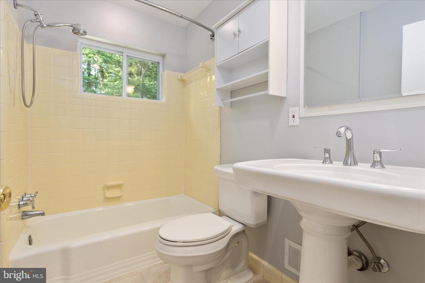2406 Claremont Drive photo 19