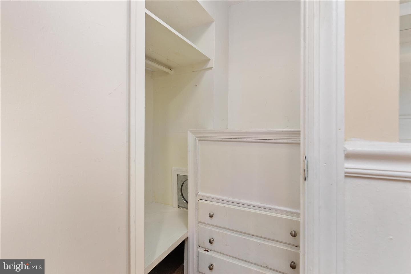 2406 Claremont Drive photo 21