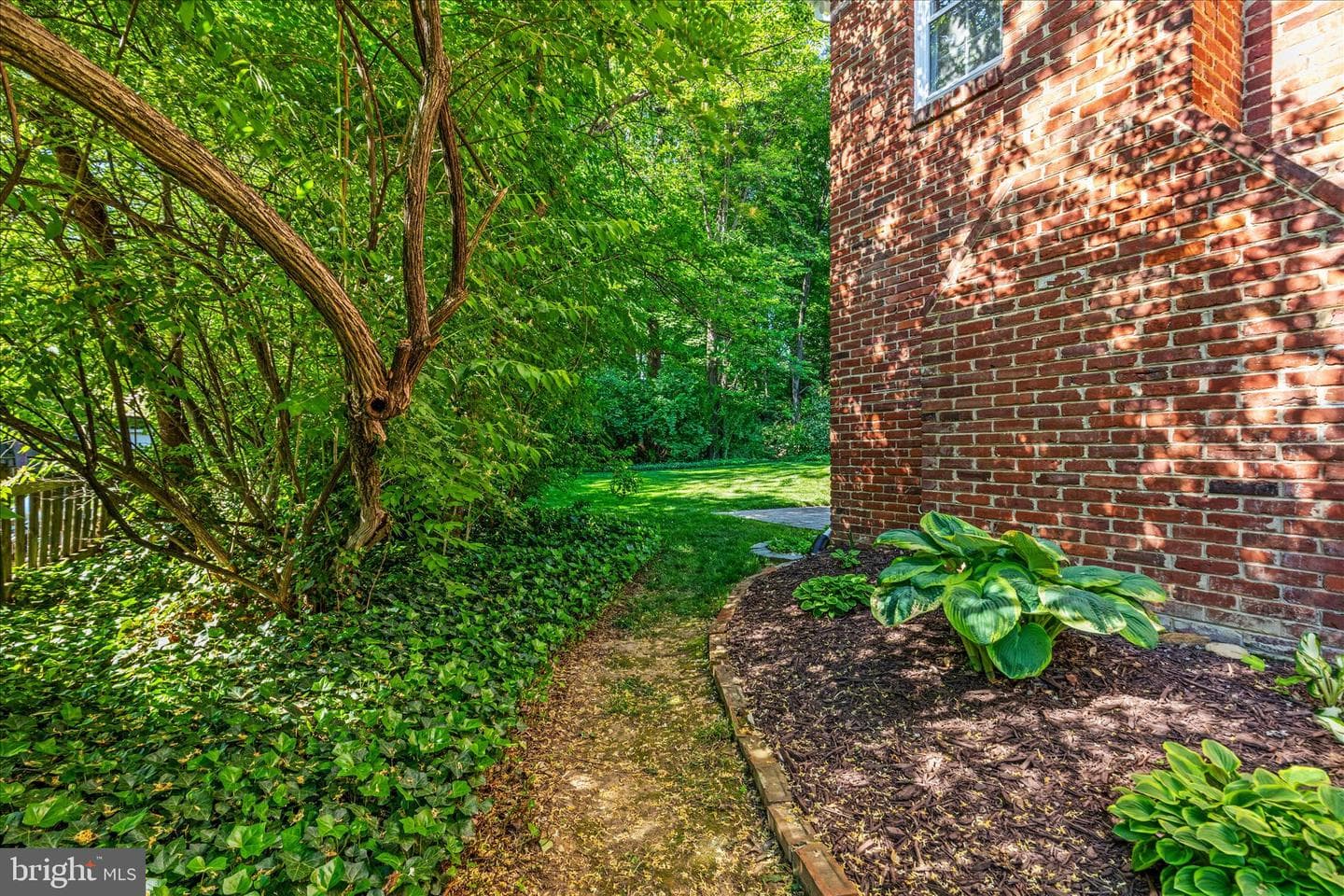 2406 Claremont Drive photo 38