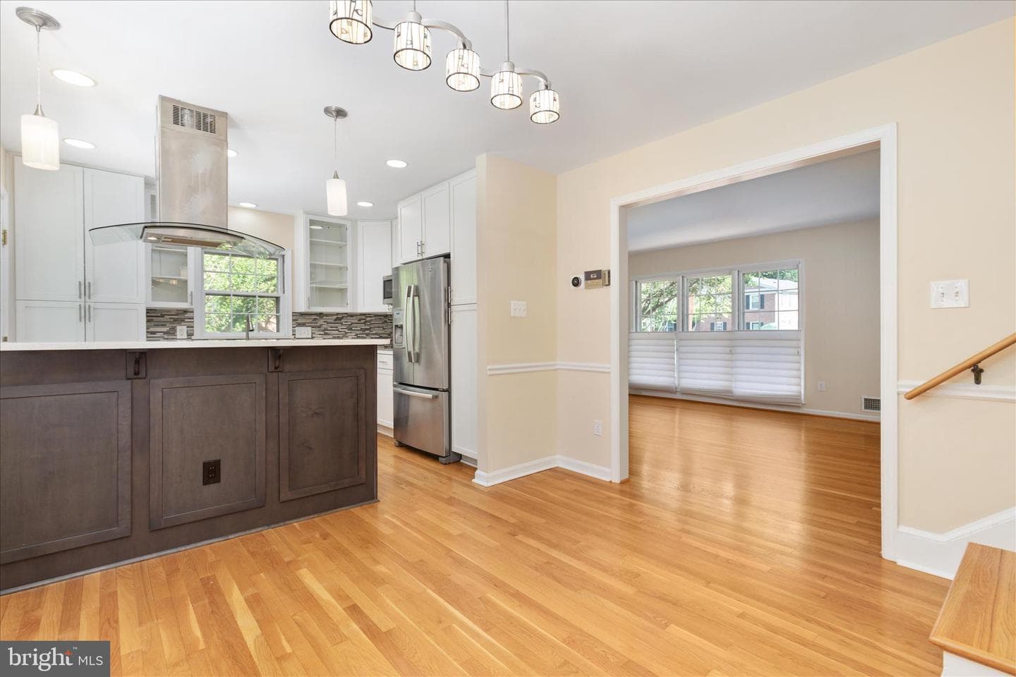 2406 Claremont Drive photo 8