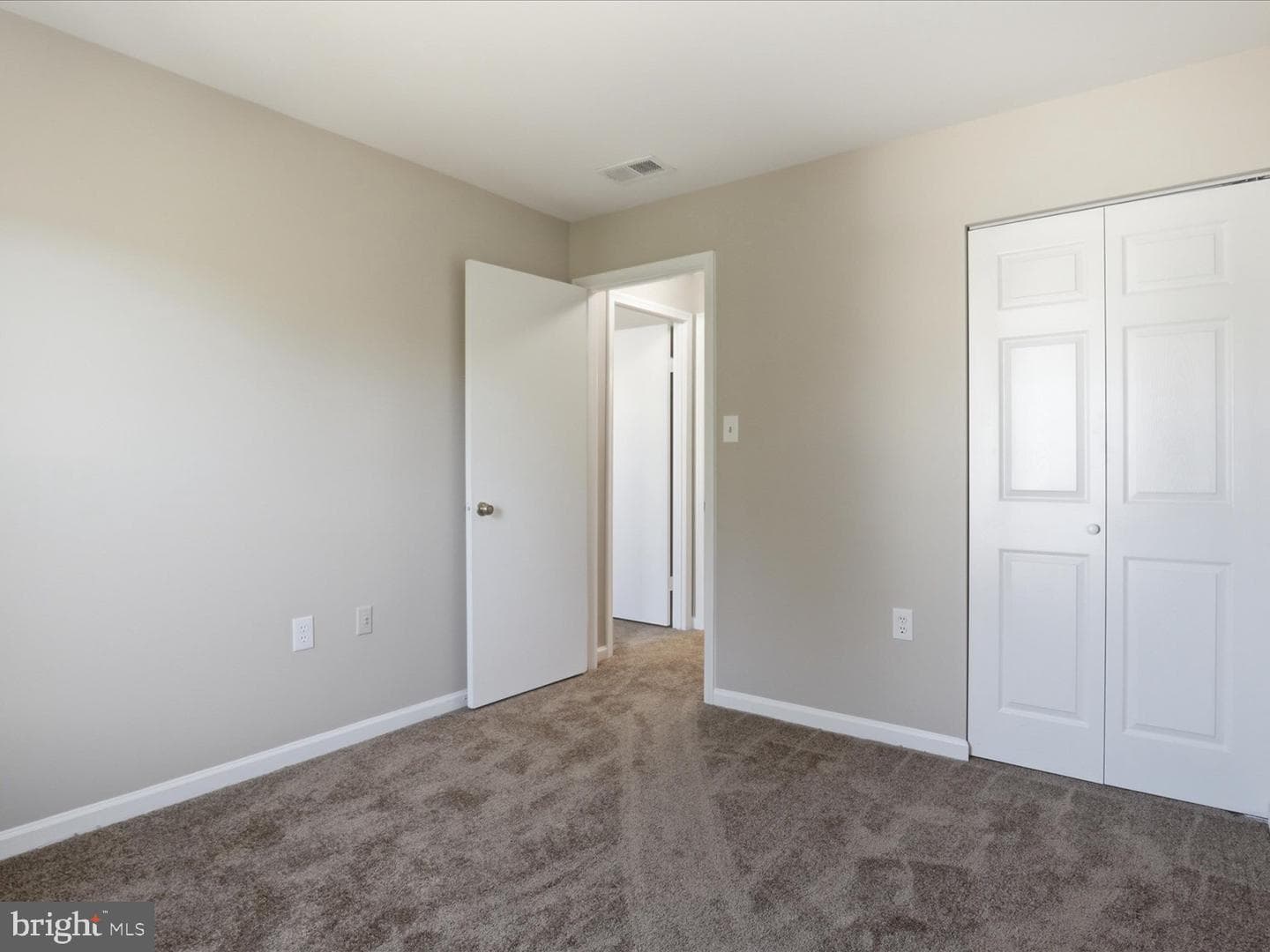 14219 Heritage Crossing Lane photo 23