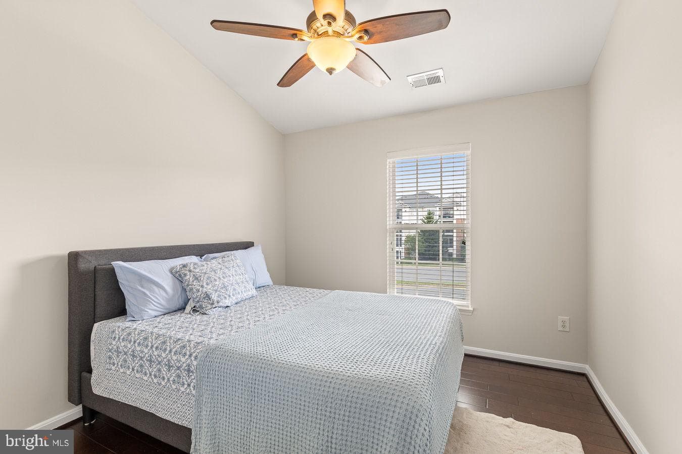 12957 Wood Crescent Circle photo 36