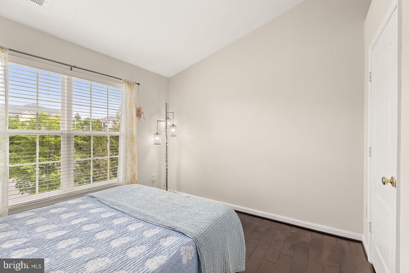 12957 Wood Crescent Circle photo 38