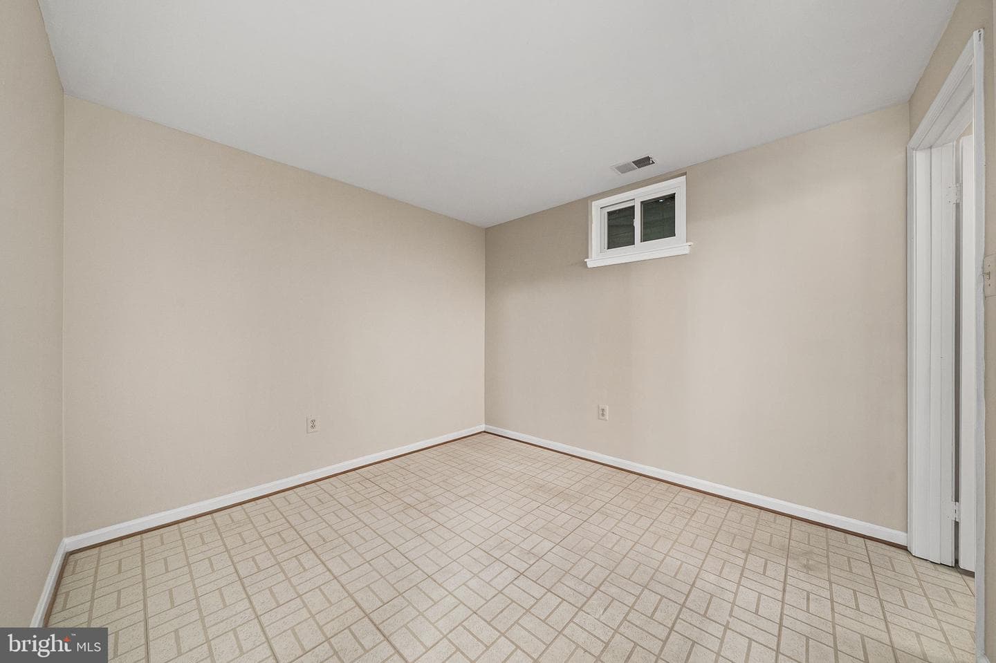 7449 Hatherleigh Court photo 20