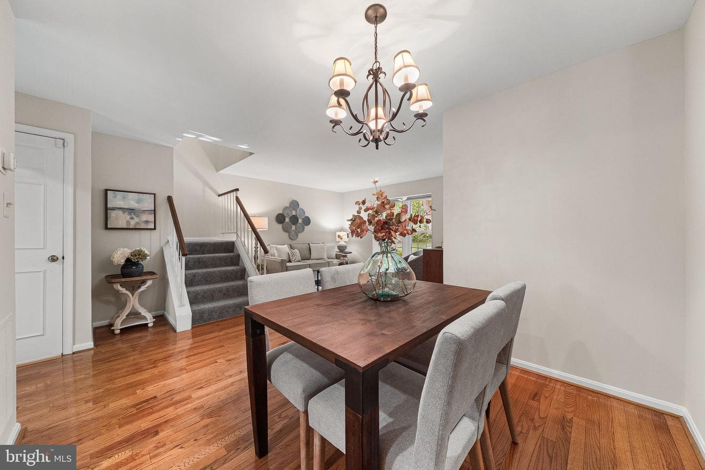 7449 Hatherleigh Court photo 4