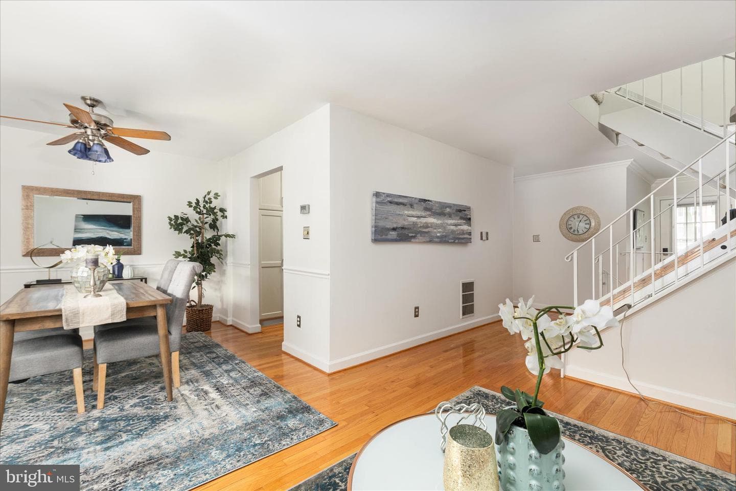 5406 Leeway Court photo 4