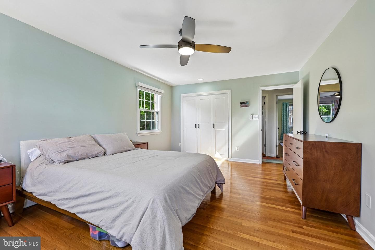 7438 Hallcrest Drive photo 18