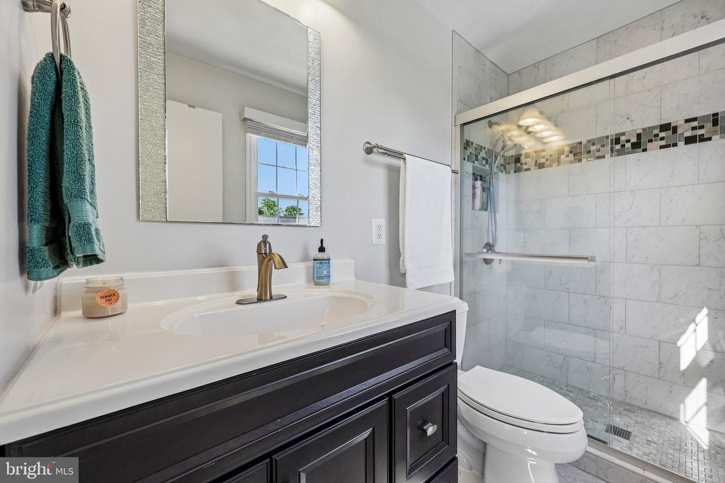 7438 Hallcrest Drive photo 21