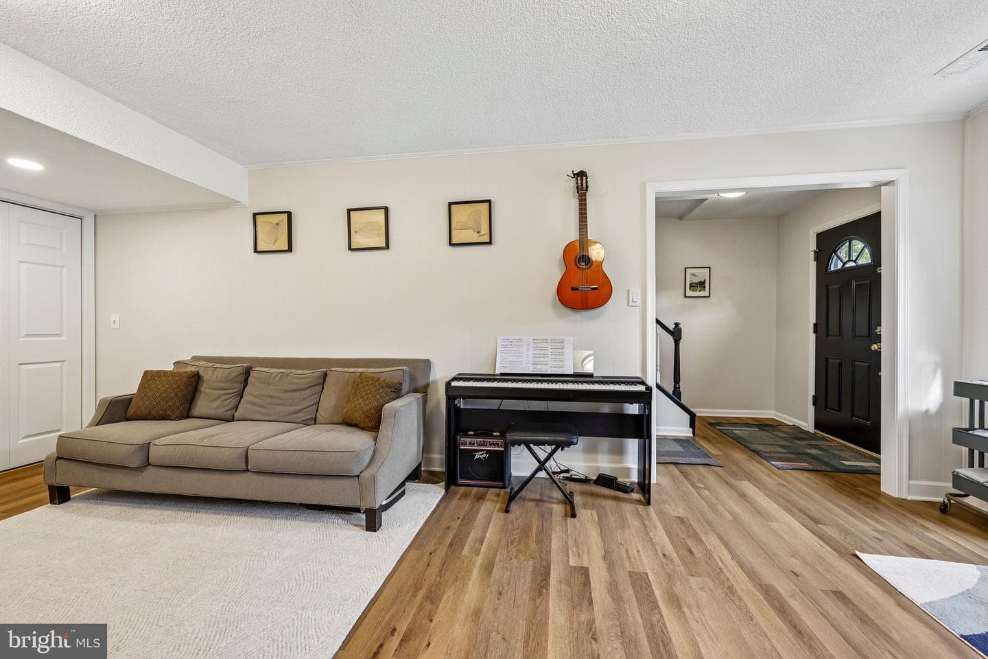 7438 Hallcrest Drive photo 33
