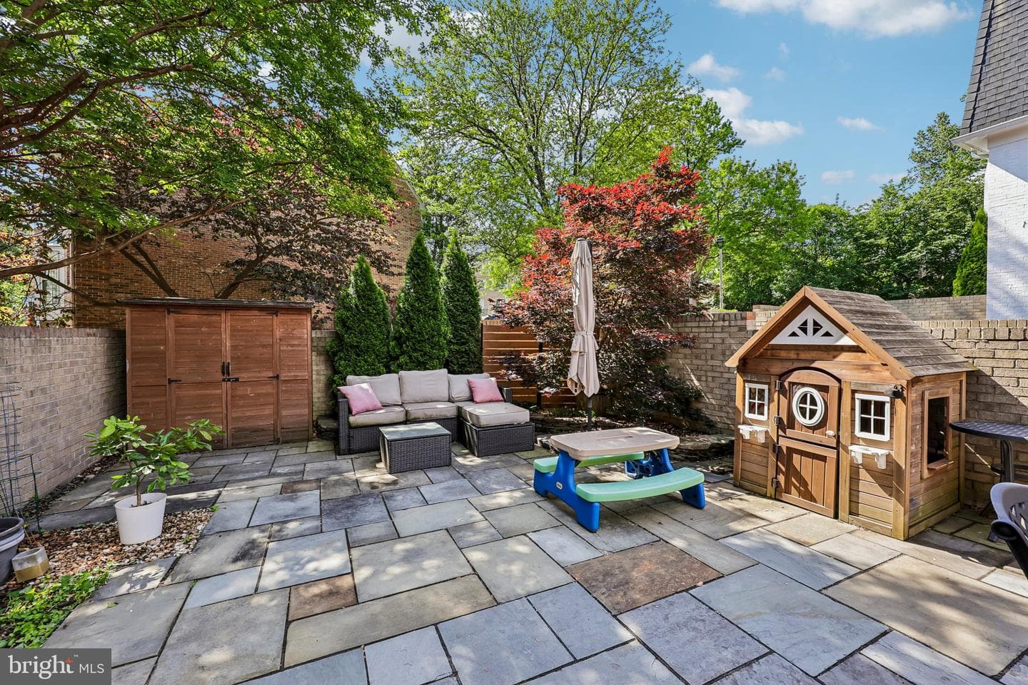 7438 Hallcrest Drive photo 42