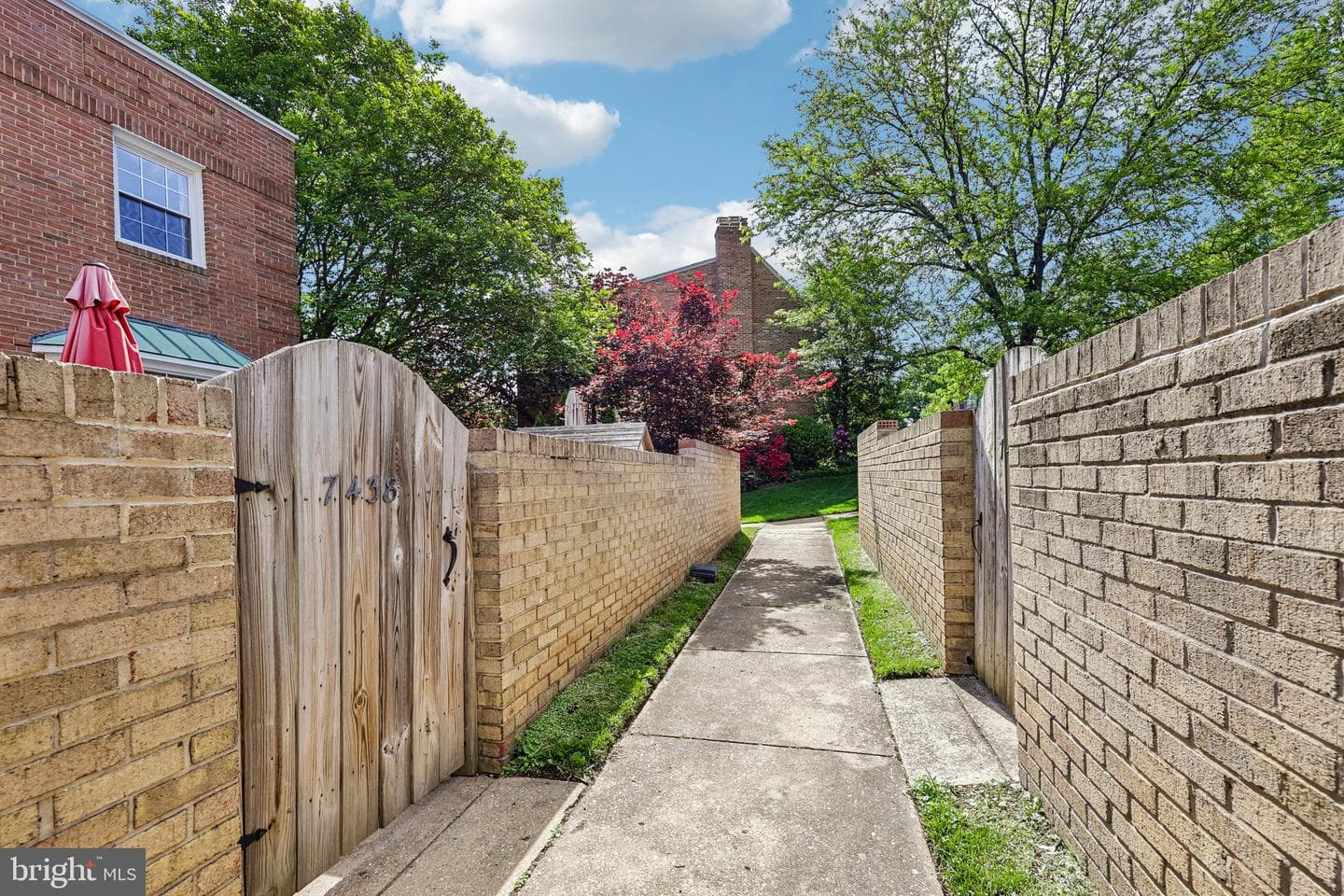 7438 Hallcrest Drive photo 47