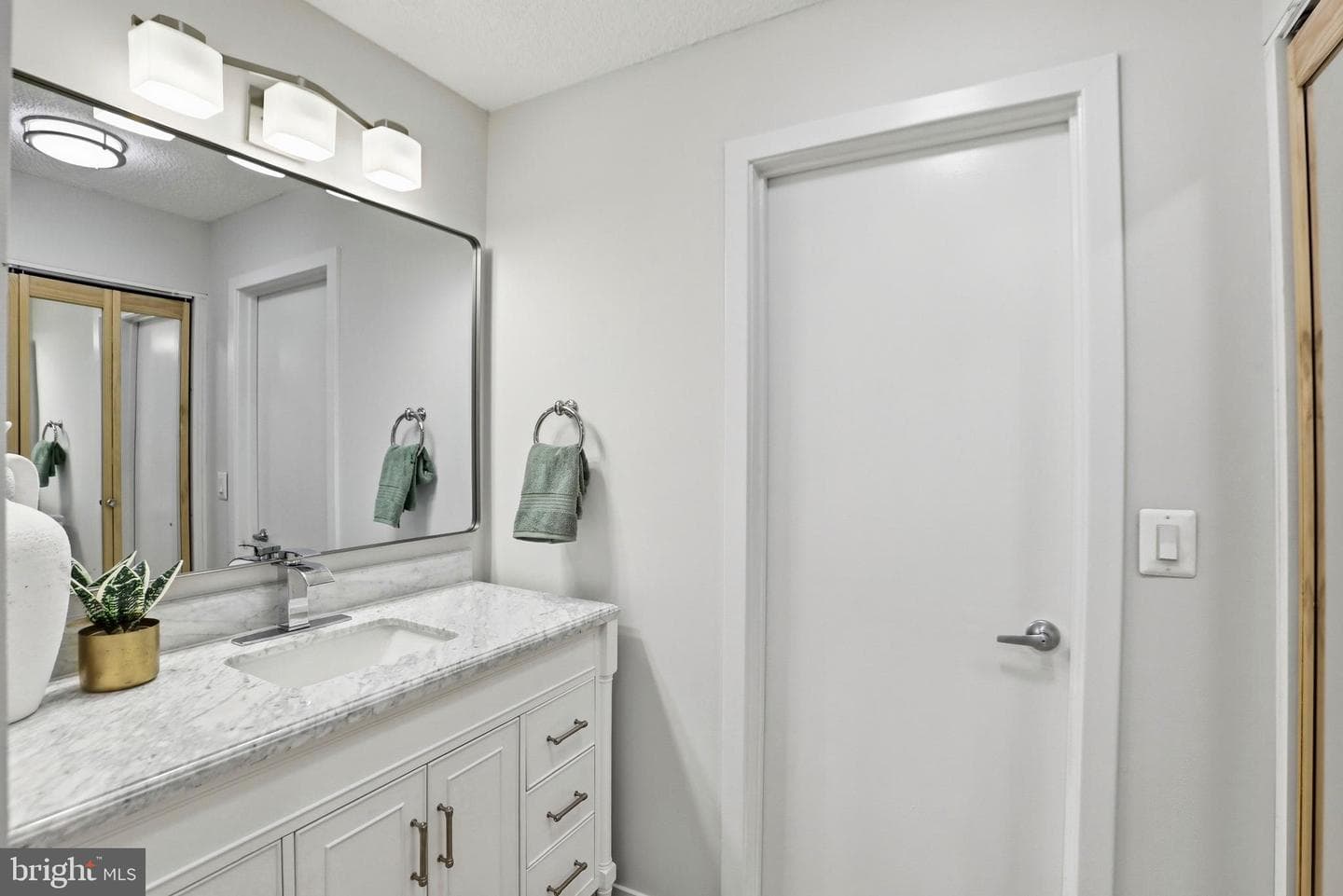 11737 Summerchase Circle #a photo 14