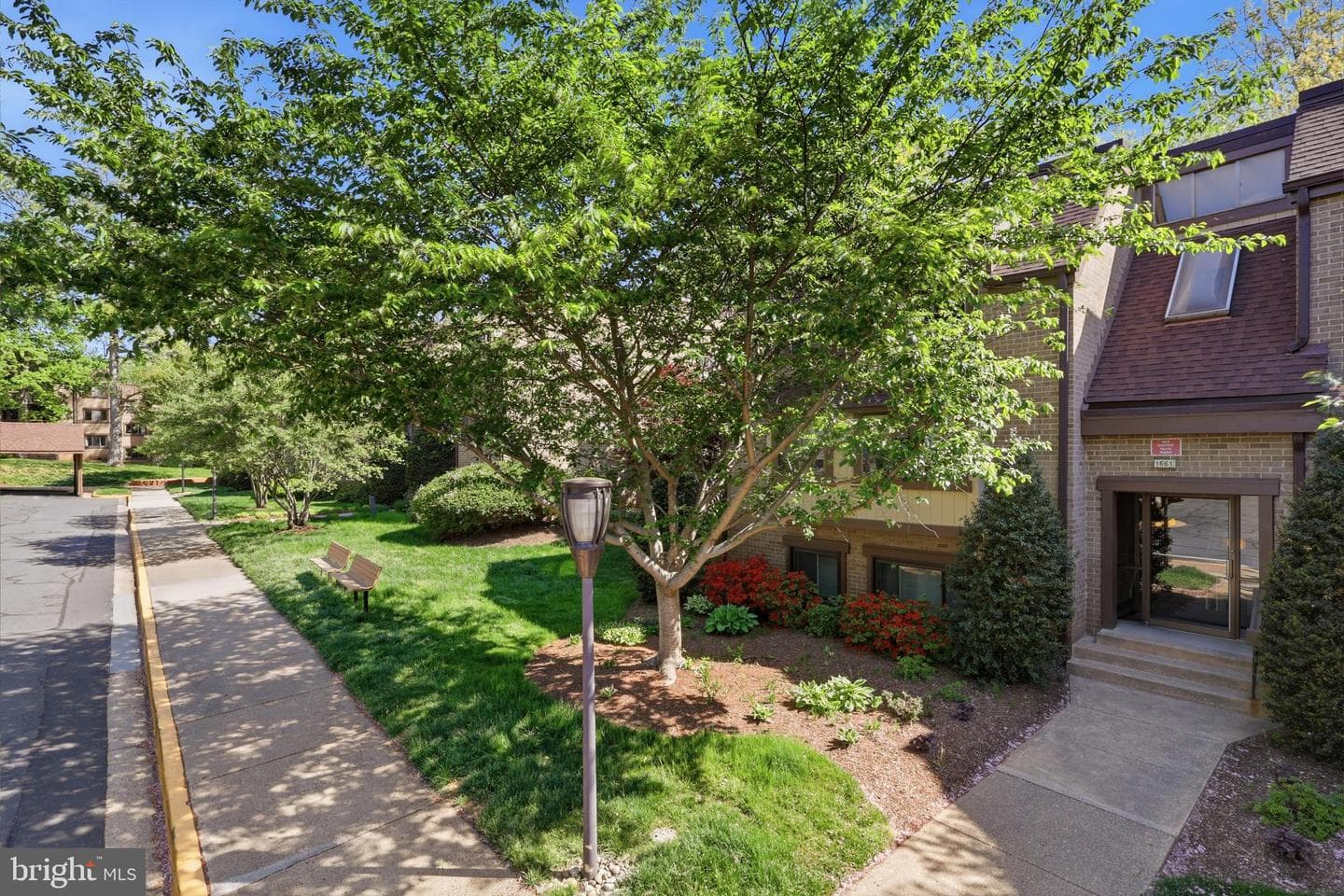 1637 Parkcrest Circle #8e/300 photo 3