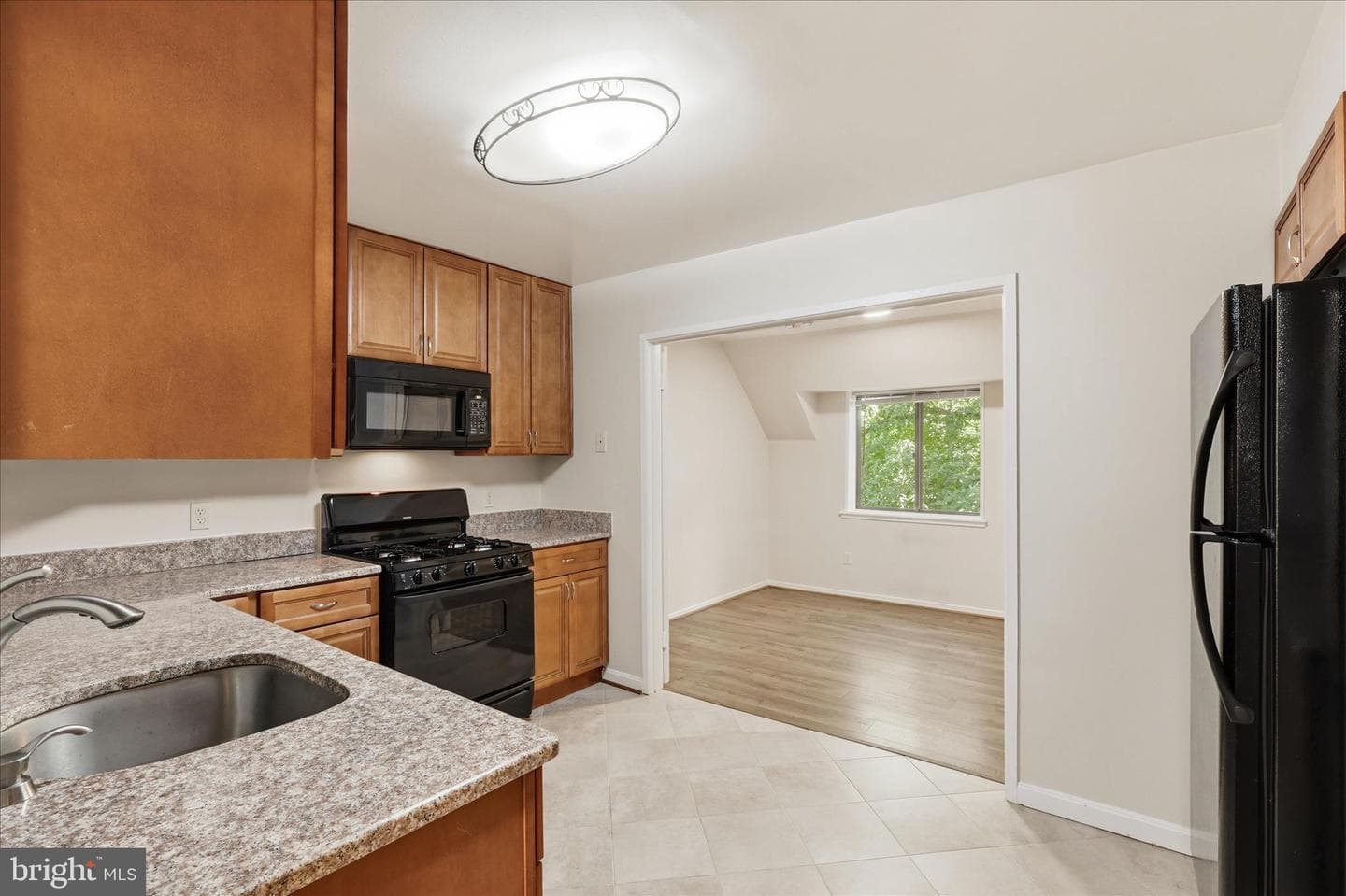 1637 Parkcrest Circle #8e/300 photo 7