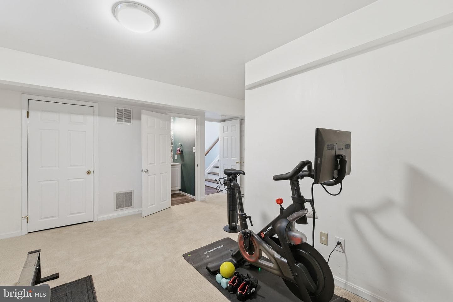 6565 Palisades Drive photo 30