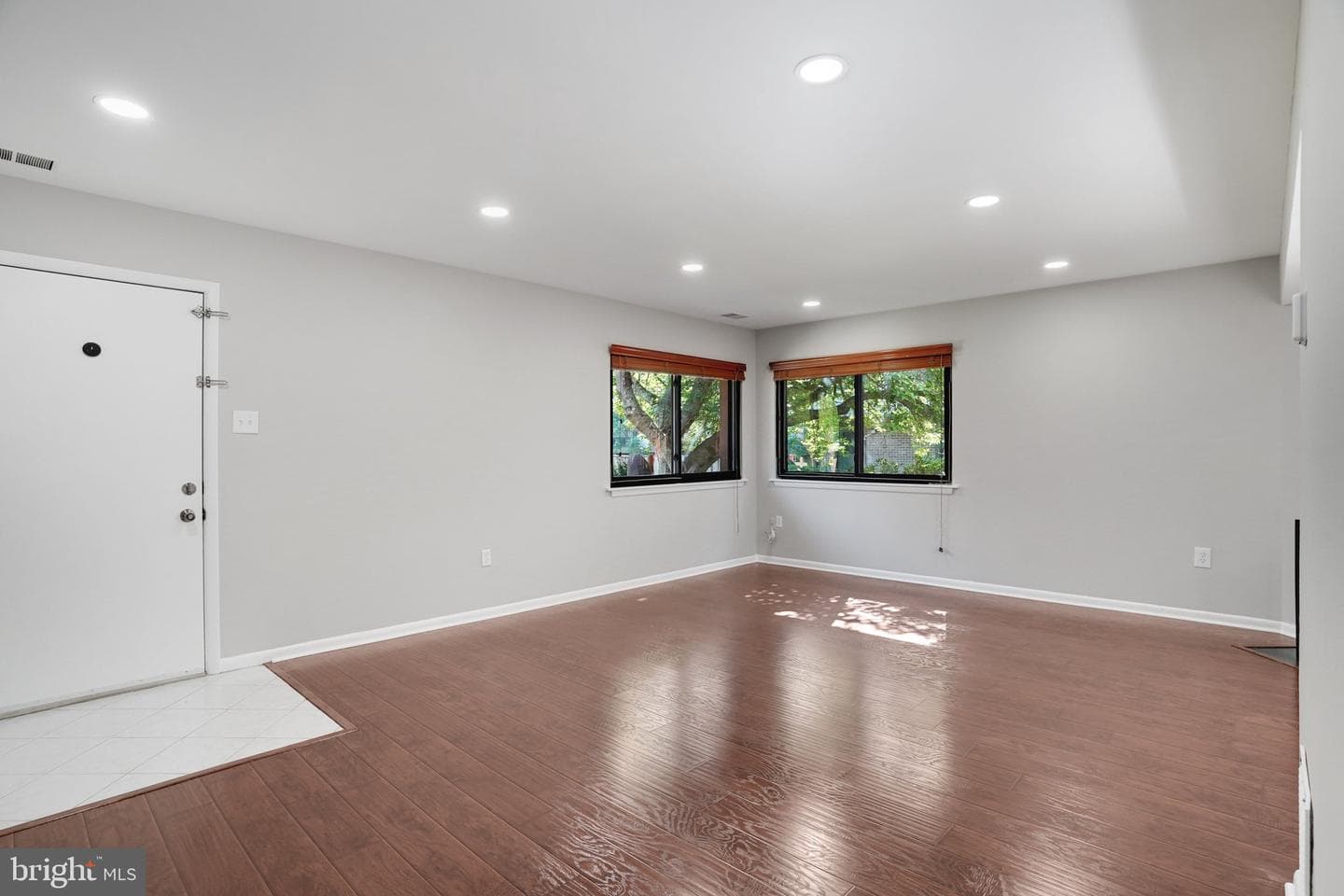 5693 Summer Oak Way photo 8